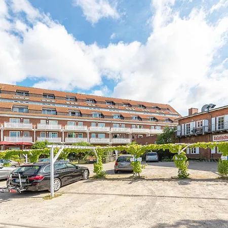 Apartment Kietz-quartier Mit Balkon & Mueritzblick Im Historischen Speicher