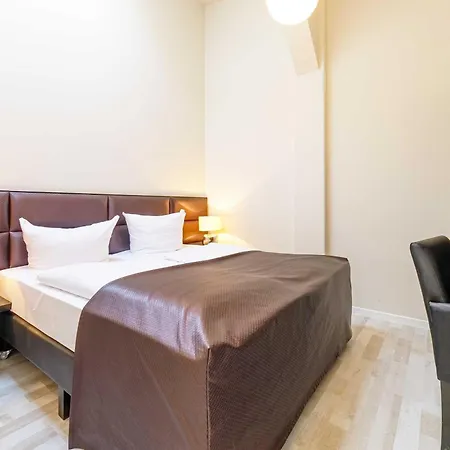 Kietz-quartier Mit Balkon & Mueritzblick Im Historischen Speicher *