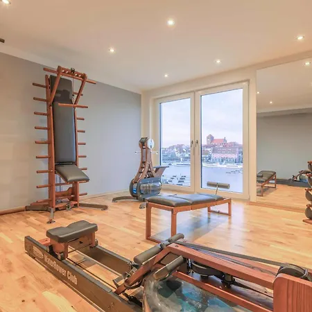 Kietz-quartier Mit Balkon & Mueritzblick Im Historischen Speicher Waren (Mueritz)